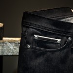 naked-famous-glow-in-the-dark-selvedge-denim-04-620x413 naked-famous-glow-in-the-dark-selvedge-denim-04-620x413